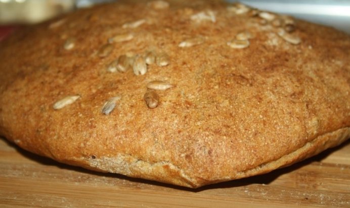 Хлебные лепешки в духовке (похожие на чиабатту) с луком и укропом