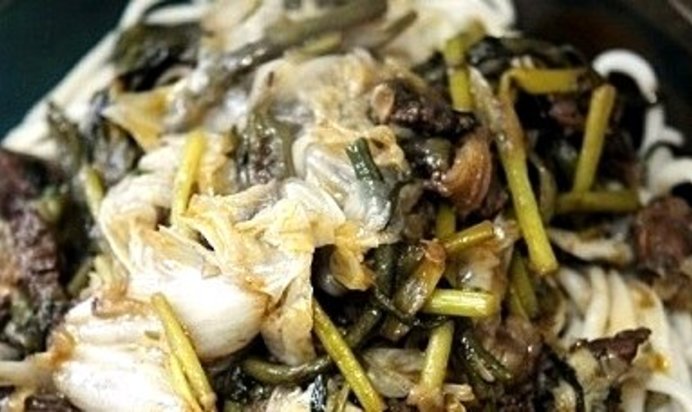 Лагман с квашеной капустой