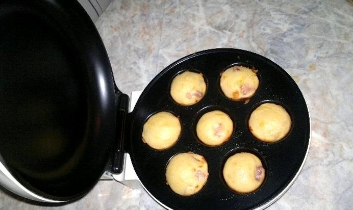 Кексы с ветчиной и сыром в кексопечке