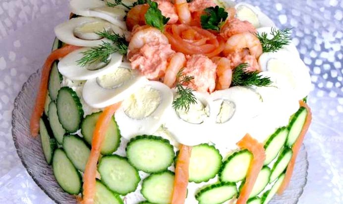 Закусочный торт из хлеба