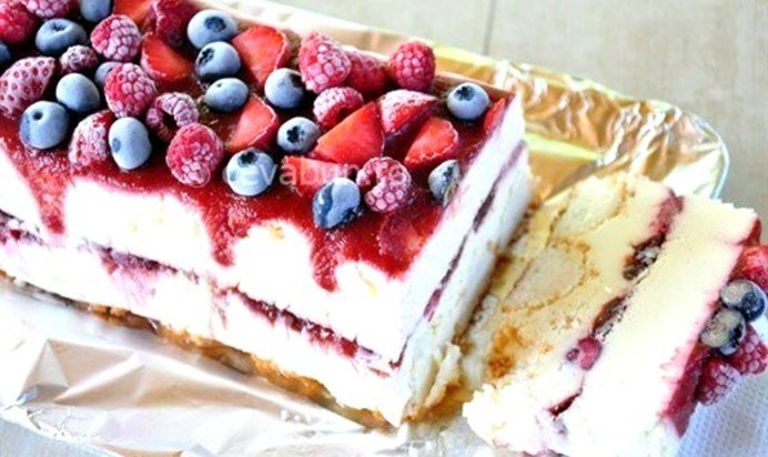 Замороженный творожный торт с белым шоколадом