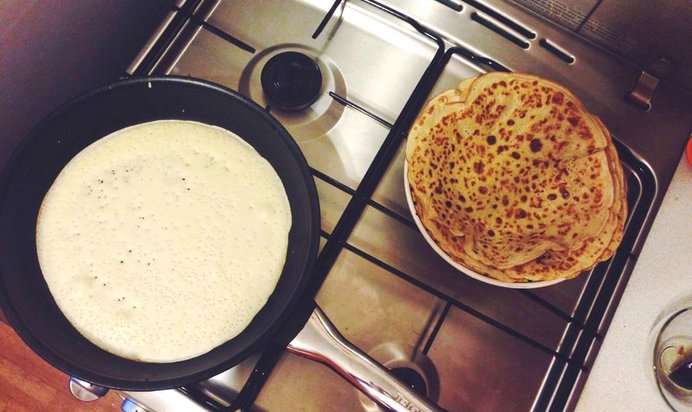 Блины на кефире с содой