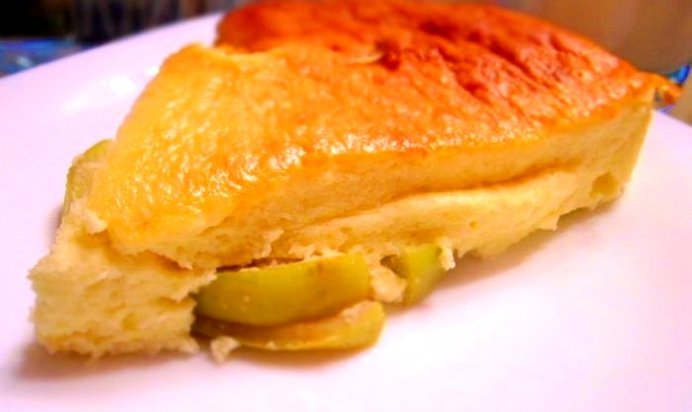 Творожная запеканка с яблоками