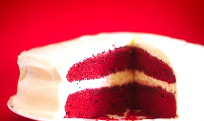 Торт красный