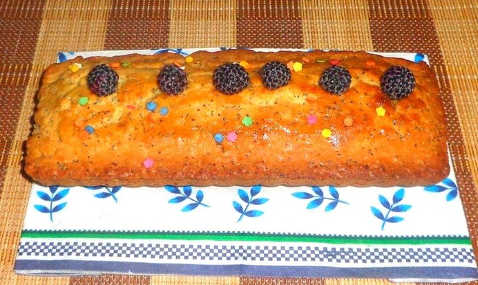 Маково - медовый кекс