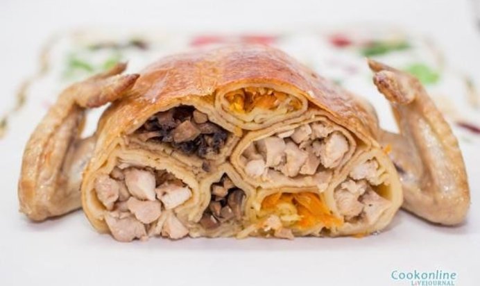 Курица фаршированная блинами