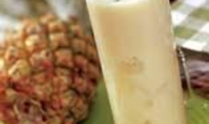 Коктейль из ананаса и кокоса