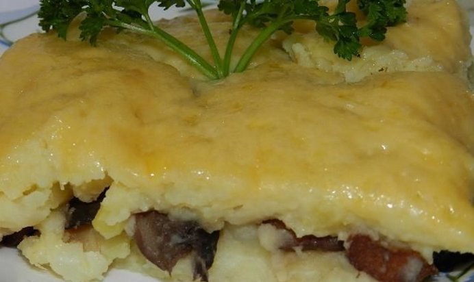 Картофельная запеканка с шампиньонами