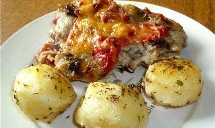 Мясо под соусом Бешамель