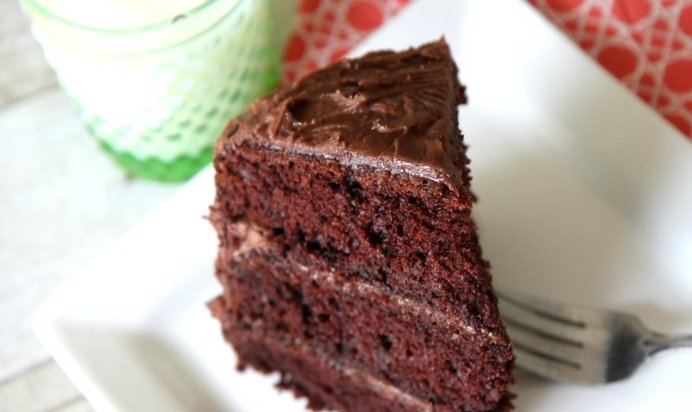 Шоколадный миндальный листовой торт