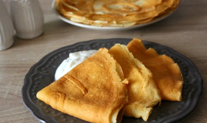 Тонкие блинчики с манкой