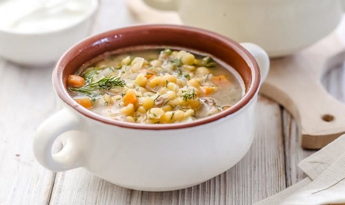 Суп гороховый на мясном бульоне
