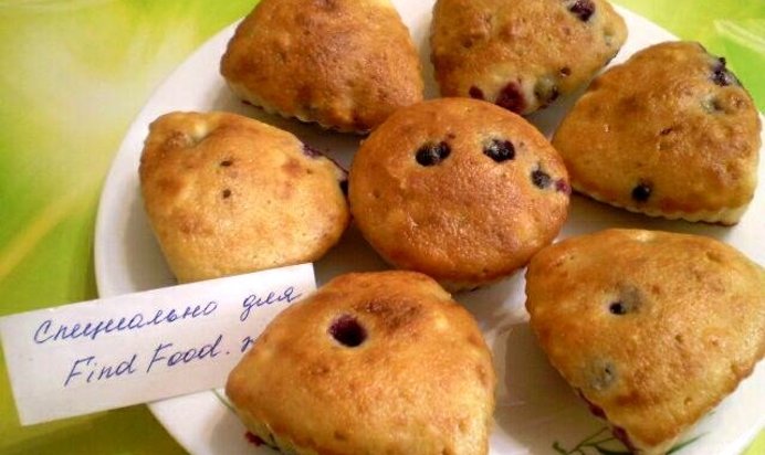 Кексы с черной смородиной