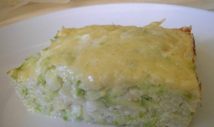 Запеканка из риса и кабачков