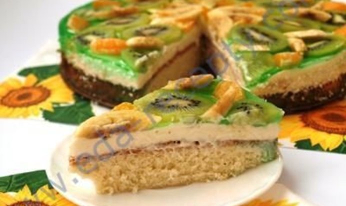 Бисквитный торт с желе фруктами и сливочным кремом