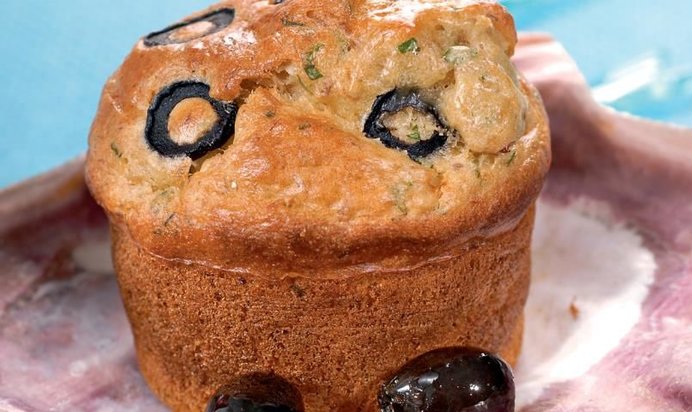 Кекс с тунцом