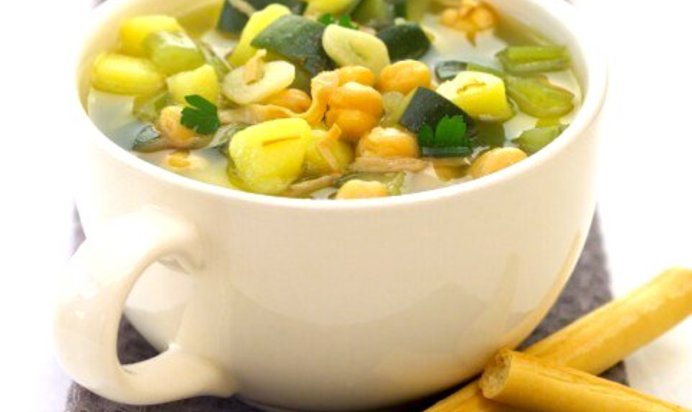 Бульон с сельдерееем