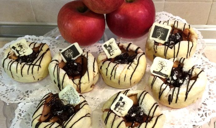 Яблоки в тесте