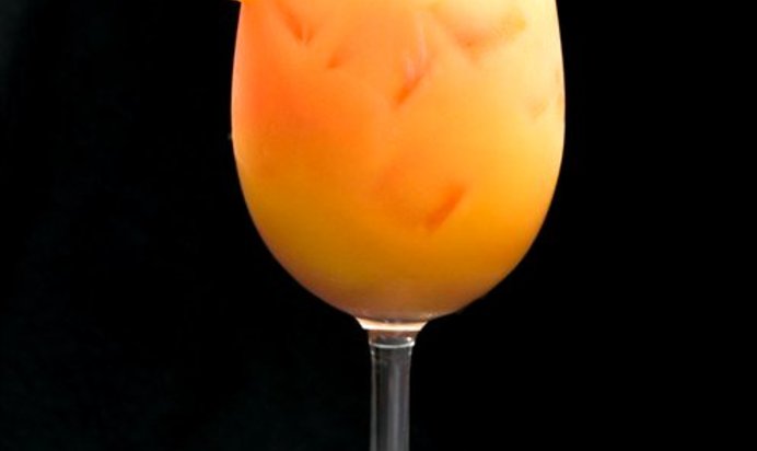 Апельсиновый крюшон с шампанским