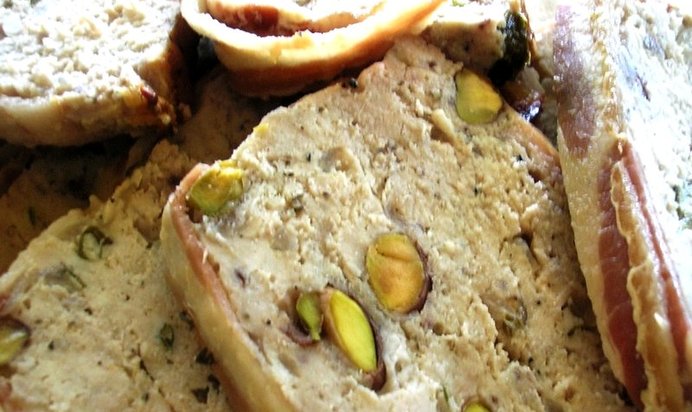 Запеканка с фисташками