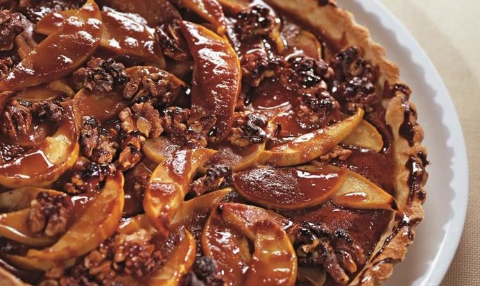 Торт с айвой и грецкими орехами