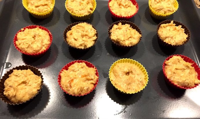 Кексы с хурмой