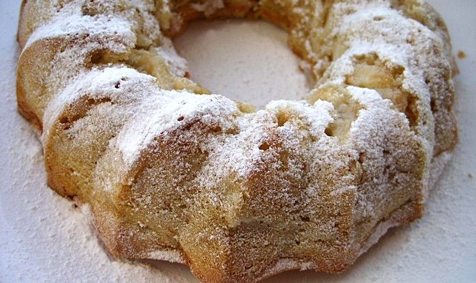 Кекс с яблоками