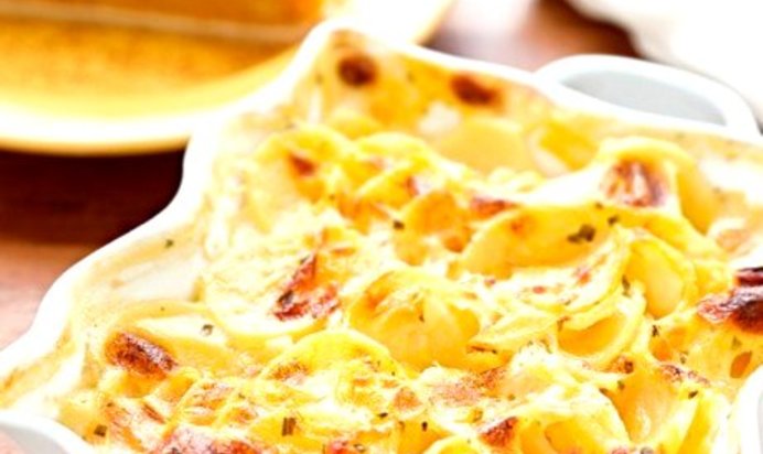 Картофельная запеканка с печенью и изюмом