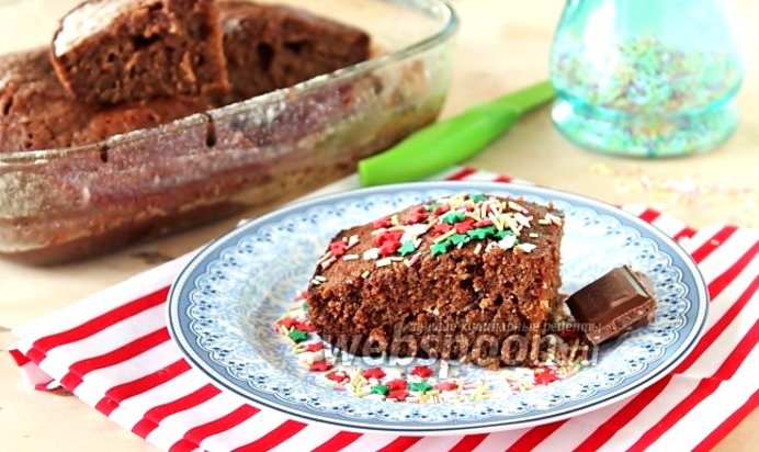 Шоколадный кекс с молочной заливкой