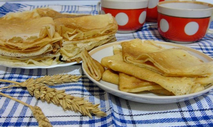 Блинчики с маслом и сахаром по-деревенски