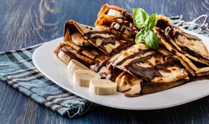 Блины с бананом и шоколадом