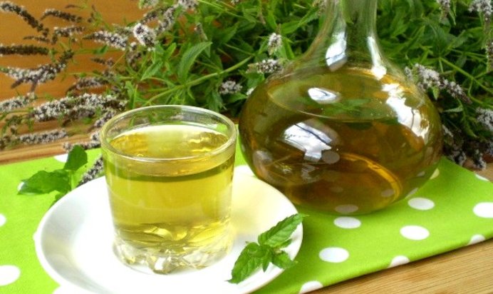 Освежающий напиток из мяты