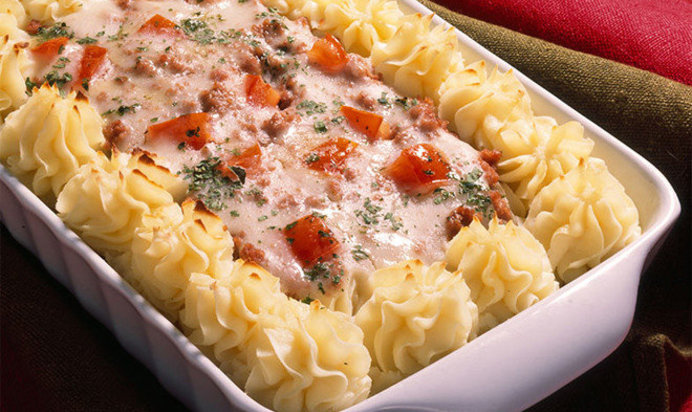 Запеканка с тушенкой