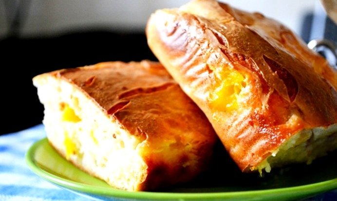 Творожная запеканка с персиками