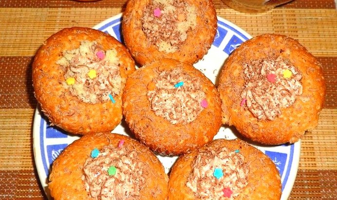 Маффины с шоколадно-сливочным кремом