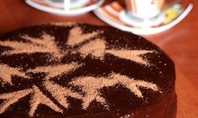 Пражский торт с масляным кремом