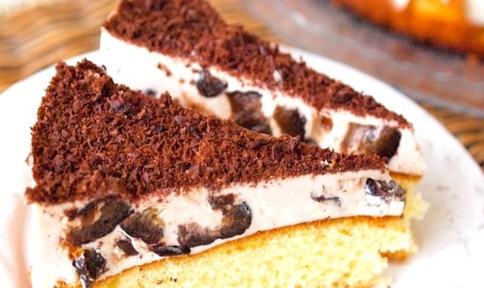 Сметанный торт с черносливом