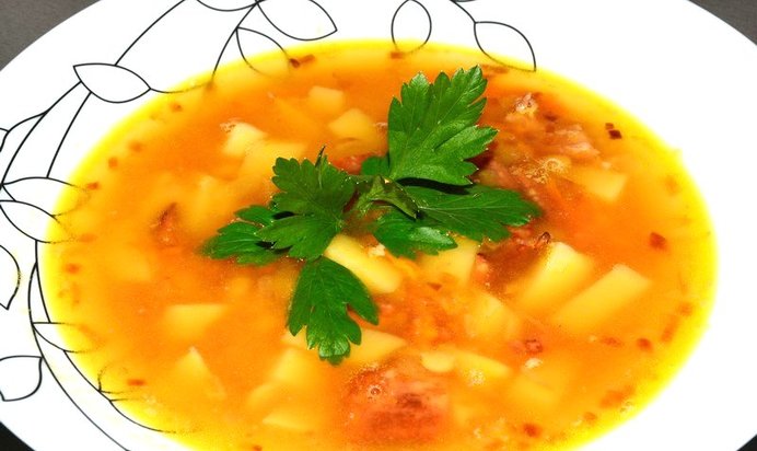 Гороховый суп на копченых ребрышках