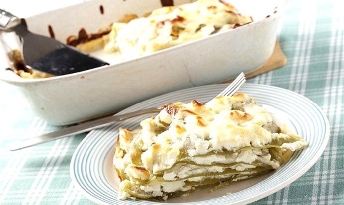 Запеканка из пасты с тремя сырами