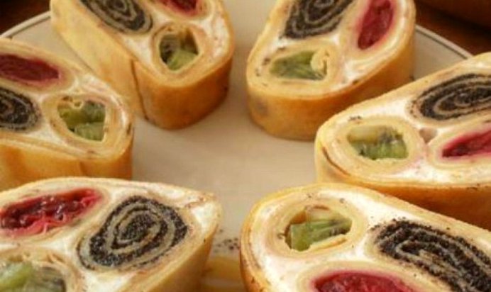 Рулеты из блинов с начинкой