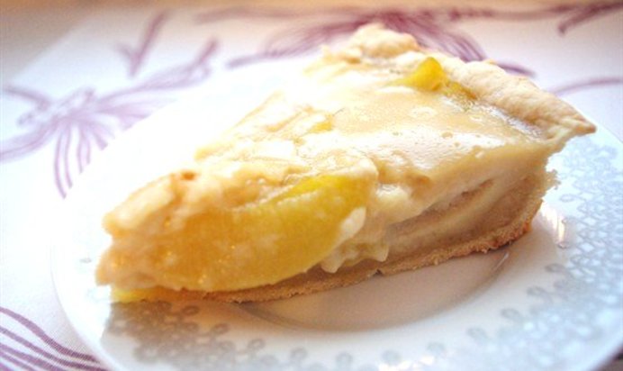 Торт из персиков со сметанным кремом