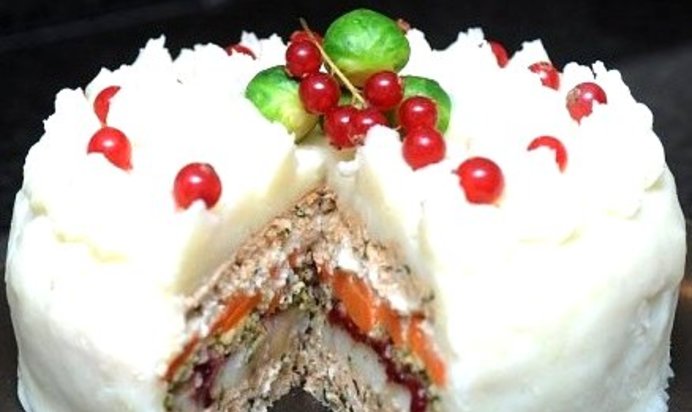 Праздничная слоеная запеканка