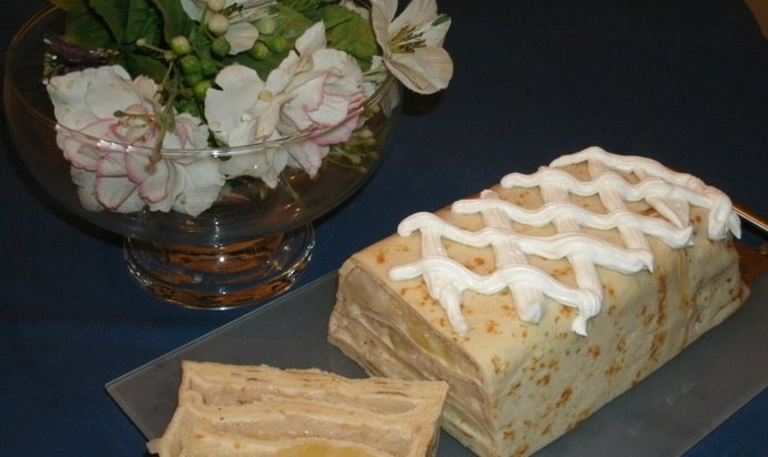 Блинный пирог с яблоками