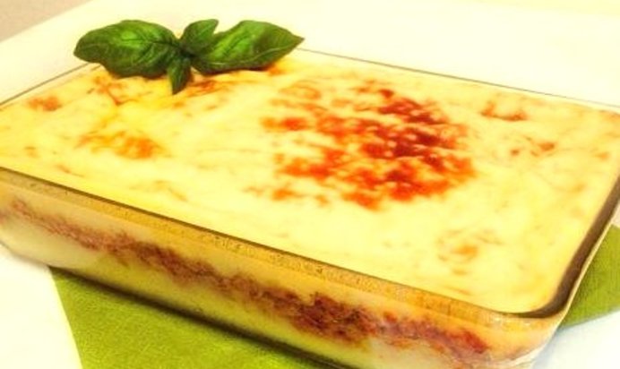 Бифарше (запеканка из картофельного пюре и куриного фарша)