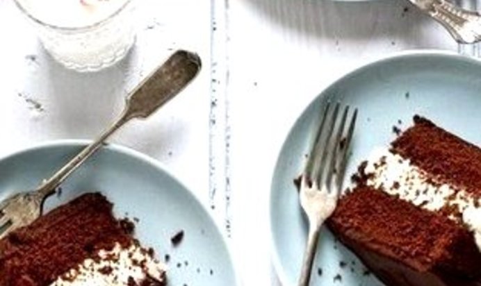 Шоколадный торт с маскарпоне в глазури