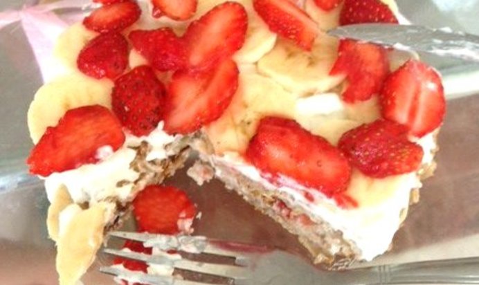 Фитнес блинчики с творожной начинкой и фруктами