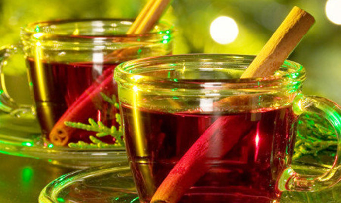 Горячий яблочно-клюквенный сидр