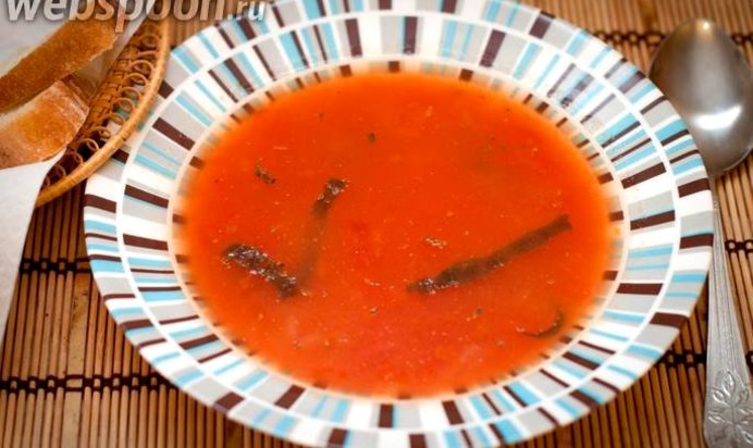 Томатный суп на курином бульоне