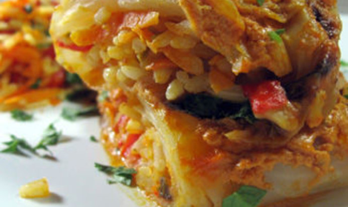 Овощные голубцы в томатно-сметанном соусе