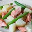 Салат из форели с картофелем и зеленой фасолью